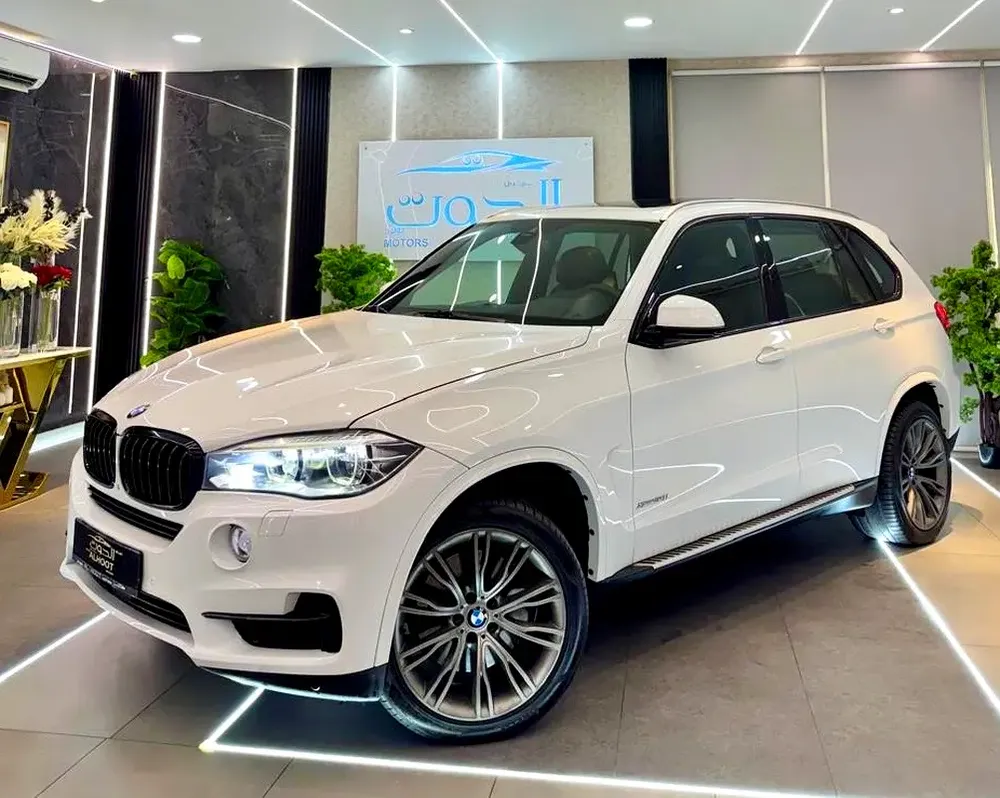 INDIVIDUAL BMW X5 V8 || 7 SEATS || TOP RANGE II GCC II ACCIDENT FREE I| BANG OLUFSEN SYSTEM I| RADAR - Image 9