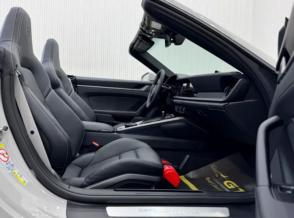 2025 Porsche 911 Carrera Cabriolet 992.2, 2 Years Porsche Warranty, Porsche Full Service History,GCC - Image 16
