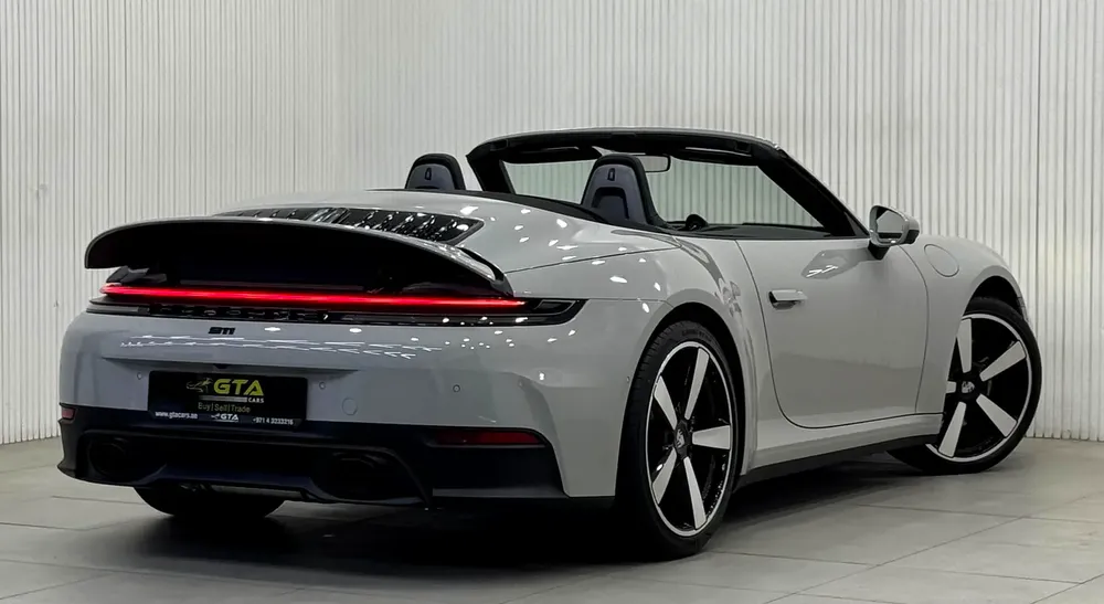 2025 Porsche 911 Carrera Cabriolet 992.2, 2 Years Porsche Warranty, Porsche Full Service History,GCC - Image 6