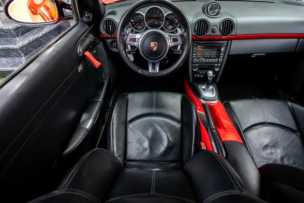 Porsche Cayman R 2012 GCC specs - Image 18