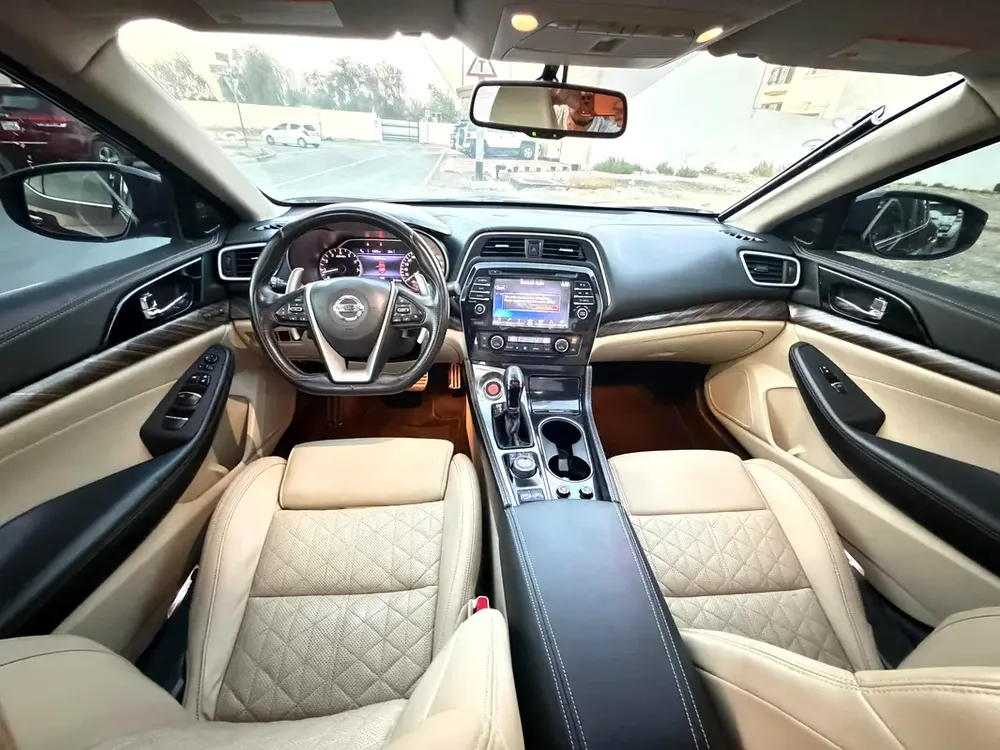 Nissan Maxima SR 2016 - GCC Specs - Well Maintained - Image 12