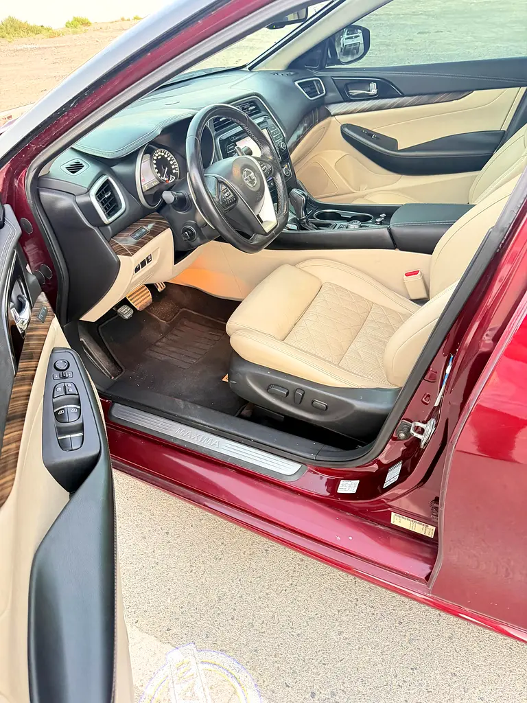 Nissan Maxima SR 2016 - GCC Specs - Well Maintained - Image 13