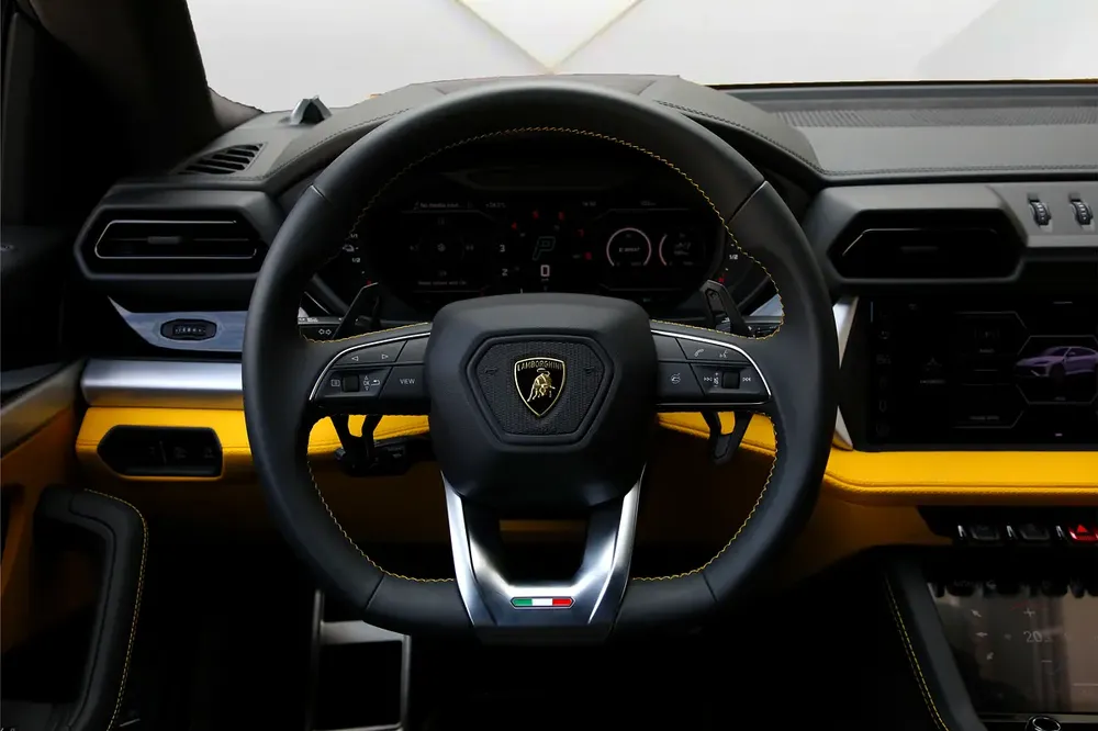 2025 LAMBORGHINI URUS SE - BRAND NEW - FULLY LOADED - LOCAL REGISTRATION - Image 14