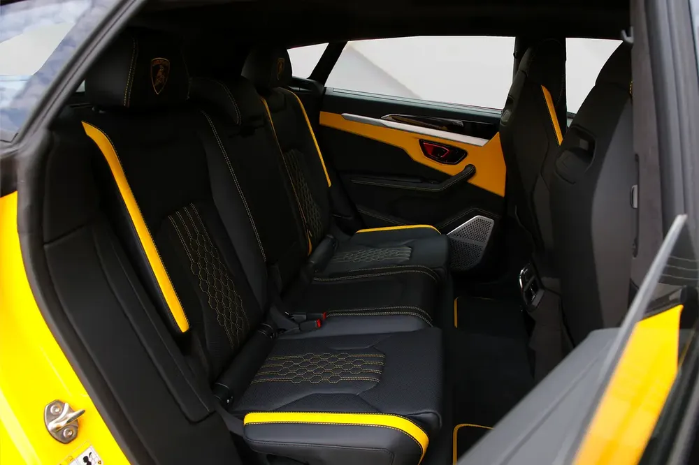 2025 LAMBORGHINI URUS SE - BRAND NEW - FULLY LOADED - LOCAL REGISTRATION - Image 19