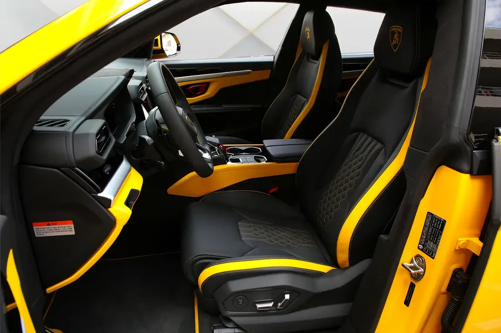 2025 LAMBORGHINI URUS SE - BRAND NEW - FULLY LOADED - LOCAL REGISTRATION - Image 9