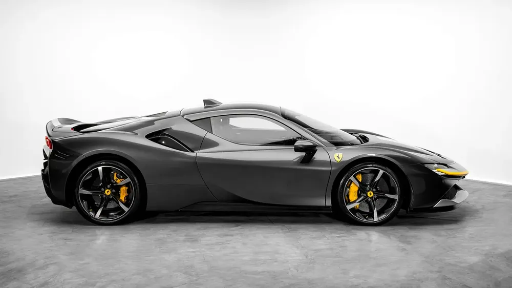Ferrari SF90 Stradale Assetto Fiorano - 2021 - GCC - Under Warranty and Service Contract - Image 16