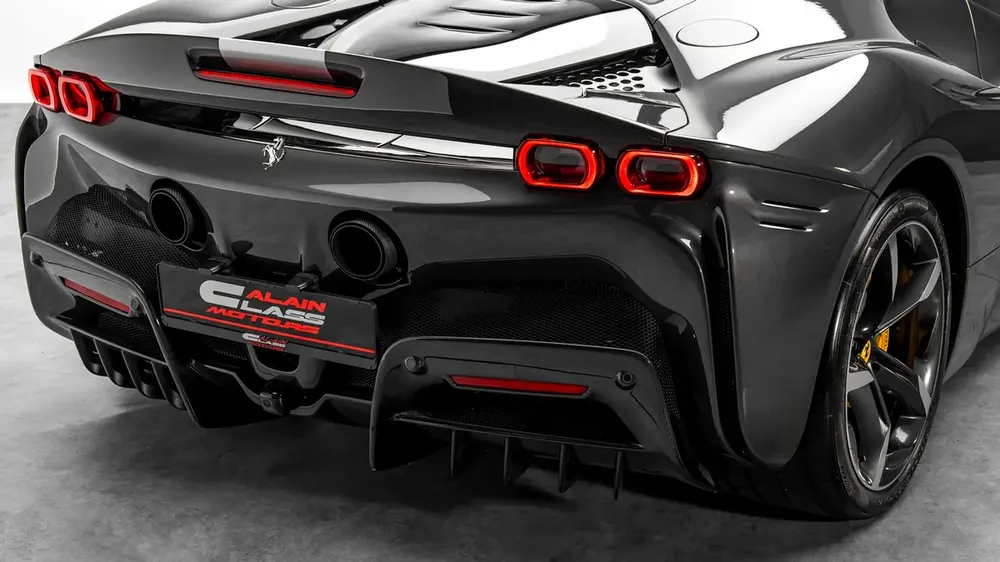 Ferrari SF90 Stradale Assetto Fiorano - 2021 - GCC - Under Warranty and Service Contract - Image 18