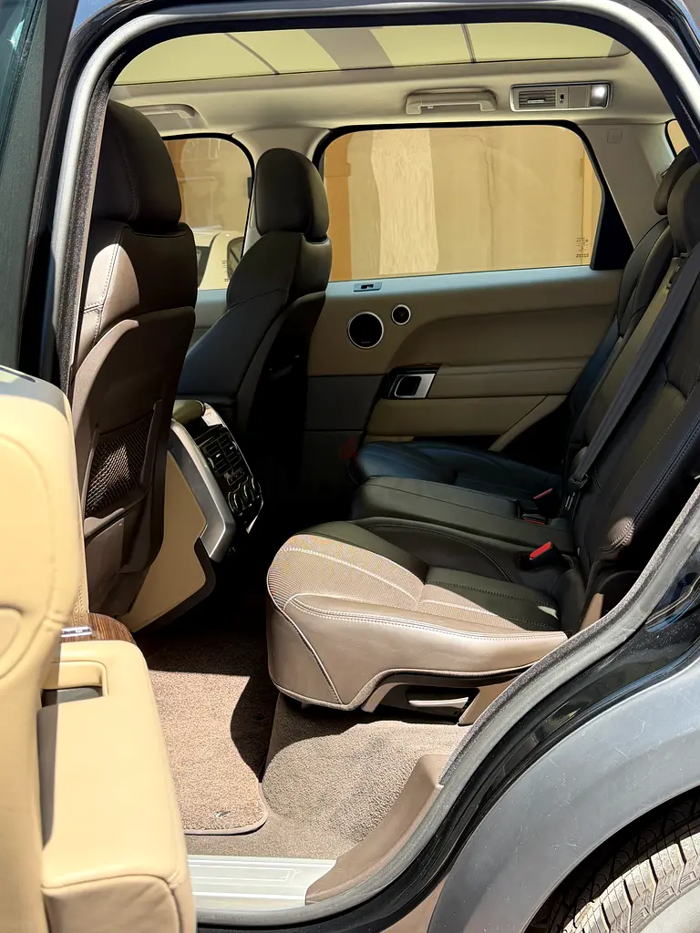 Land Rover Range Rover Sport HSE 2014 GCC Specs - Image 10