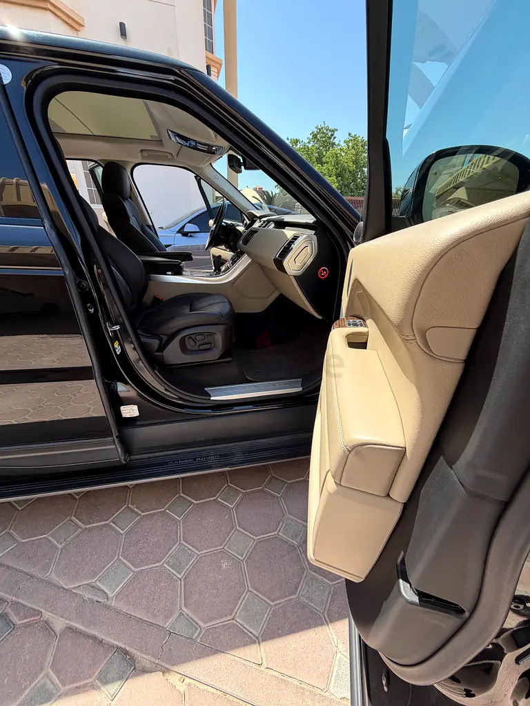 Land Rover Range Rover Sport HSE 2014 GCC Specs - Image 15