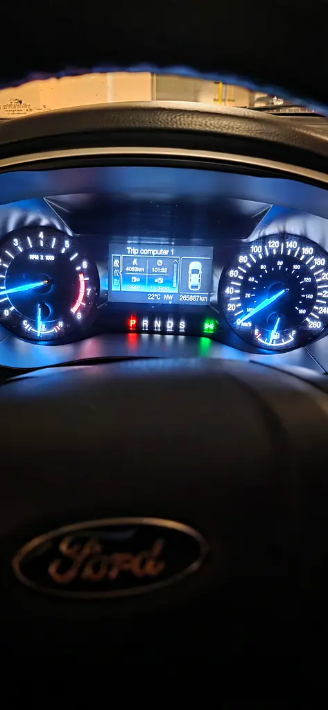 I need to sell my car - Image 10