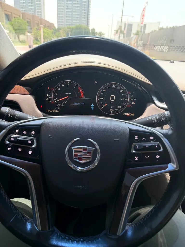 2013 Cadillac XTS Platinum | GCC | Luxury Sedan - Image 7