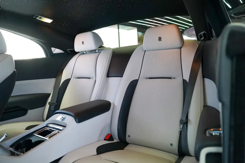 STARLIGHT | TWO TONE INTERIOR | GCC | WRAITH | WARRANTY AVAILABLE - Image 12