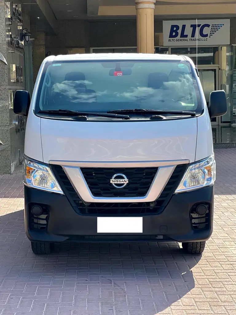 Nissan Urvan 2022 Panel van White Gcc Clean Car - Image 12