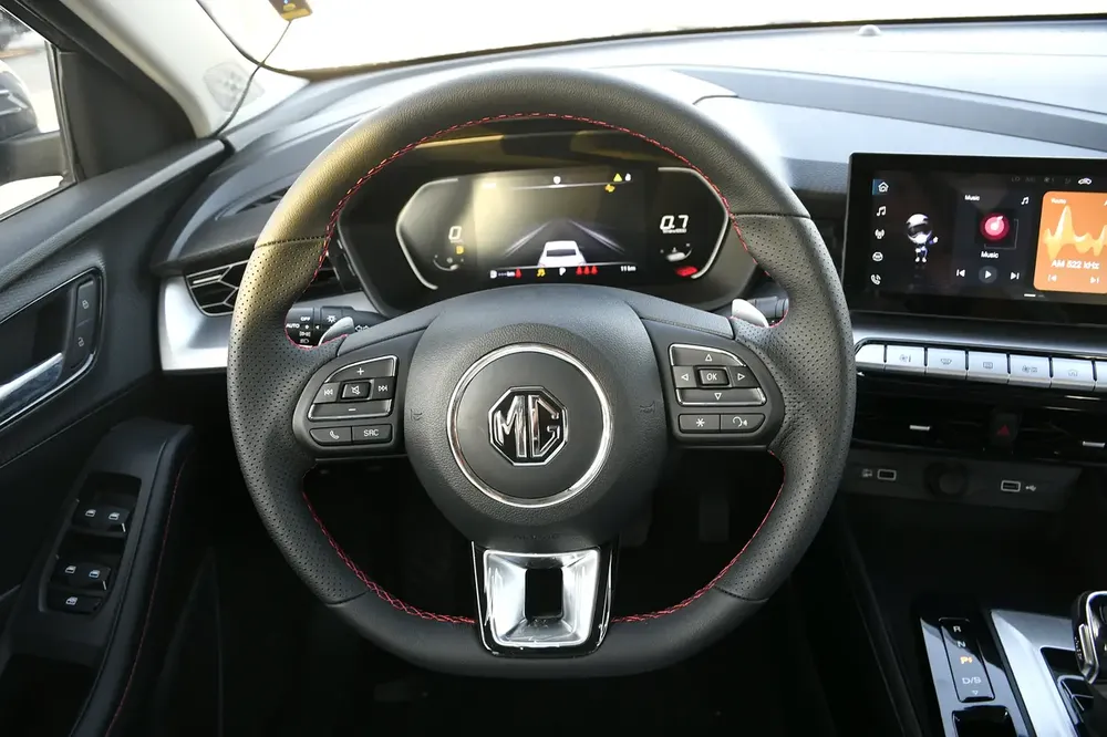 2025 MG MG 1.5L Turbo Luxury Full option - Image 17