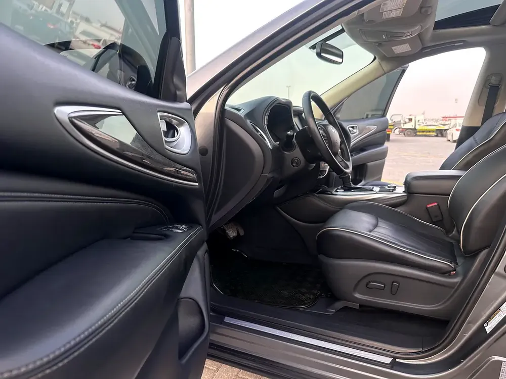Infinite QX60 2018 imported full option well maintained super clean car - Image 6