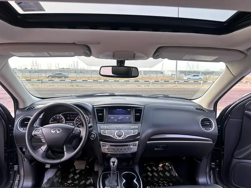 Infinite QX60 2018 imported full option well maintained super clean car - Image 8