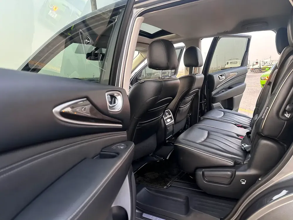 Infinite QX60 2018 imported full option well maintained super clean car - Image 9