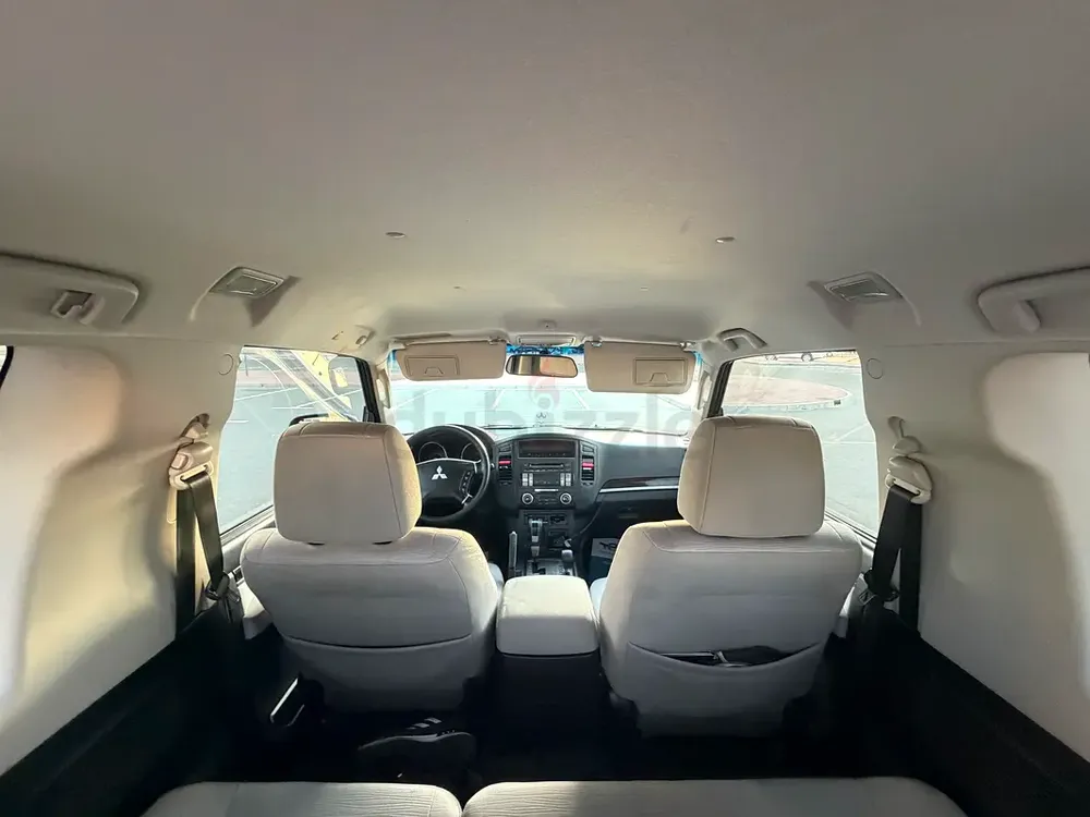 Mitsubishi Pajero 3 door SWB 4WD - Well Maintained - Image 5
