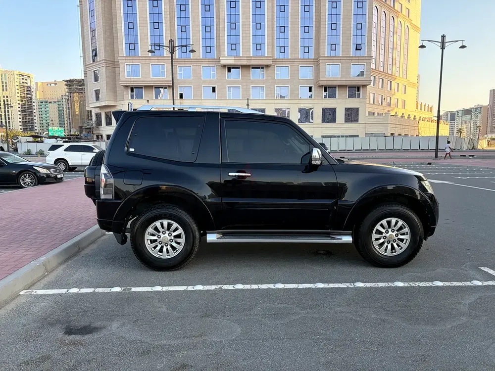 Mitsubishi Pajero 3 door SWB 4WD - Well Maintained - Image 7