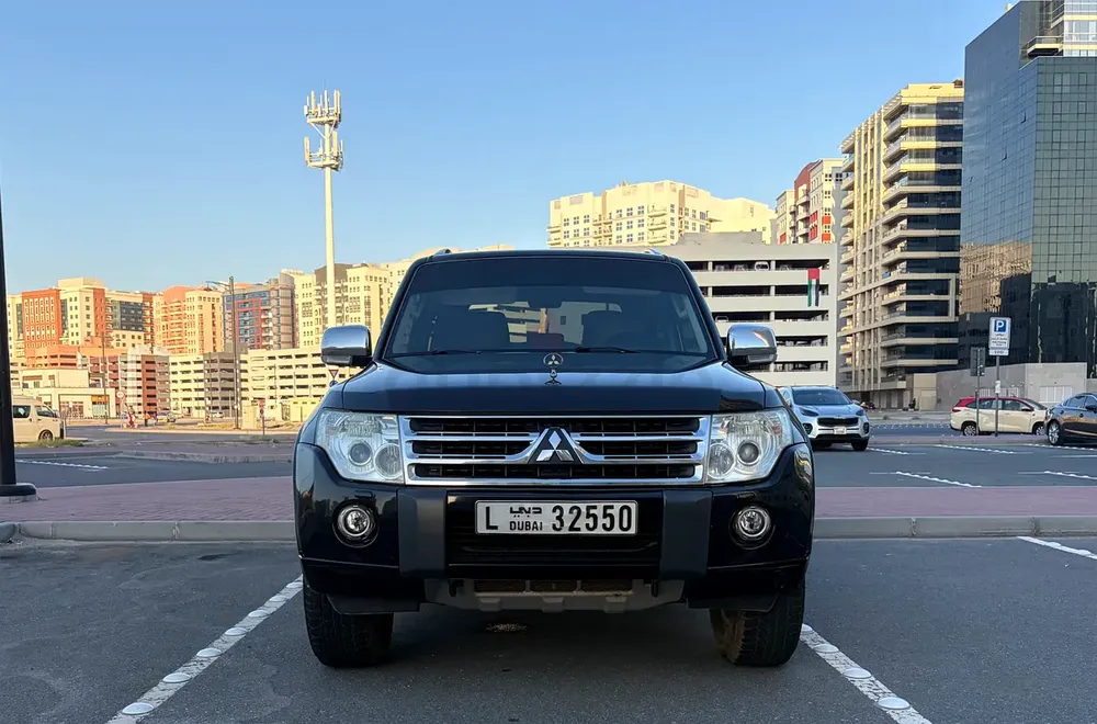 Mitsubishi Pajero 3 door SWB 4WD - Well Maintained - Image 9