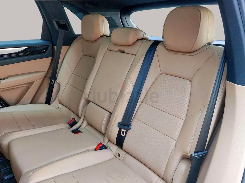 AED 2683/month | 2018 Porsche Cayenne  | GCC Specs | Ref#474516 - Image 13