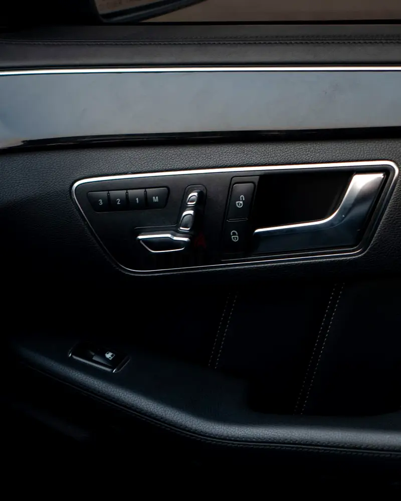 2014 Mercedes-Benz E-Class E 350 - Canadian Specs - Image 6