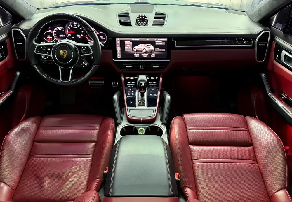 2021 Porsche Cayenne GTS, Full service History,Full PPF,Excellent,GCC Specs - Image 18