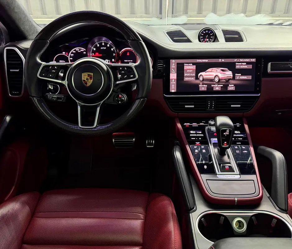 2021 Porsche Cayenne GTS, Full service History,Full PPF,Excellent,GCC Specs - Image 19
