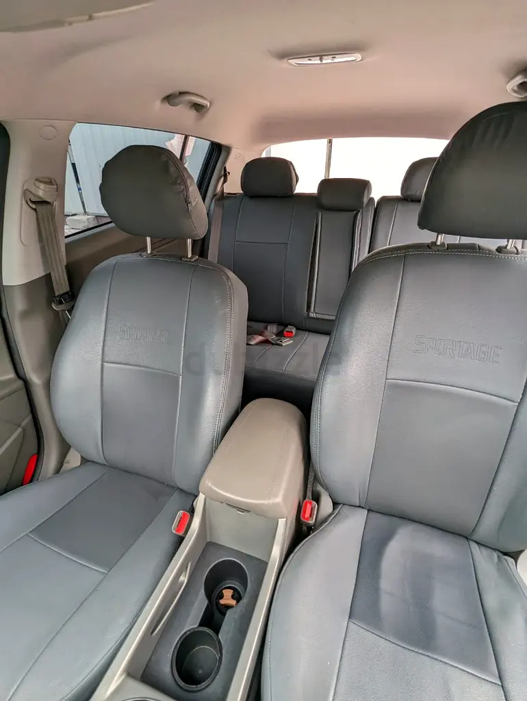 2011 Kia Sportage | GCC | Well Maintained | Lady Driven - Image 6