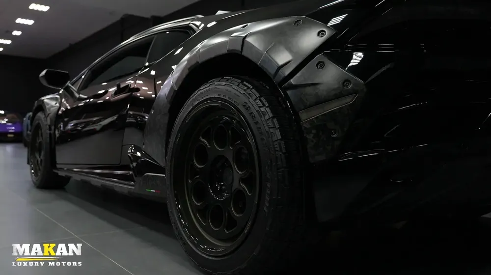 Lamborghini Huracan Sterrato - Image 11