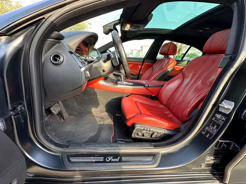 BMW 650i M Sport, 2015, GCC, Full Options, 8 cylinders, Service Contract, Low Mileage, Very Clean - Image 12