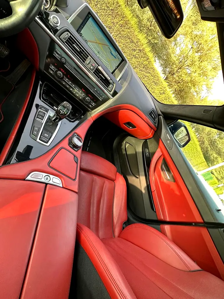 BMW 650i M Sport, 2015, GCC, Full Options, 8 cylinders, Service Contract, Low Mileage, Very Clean - Image 5