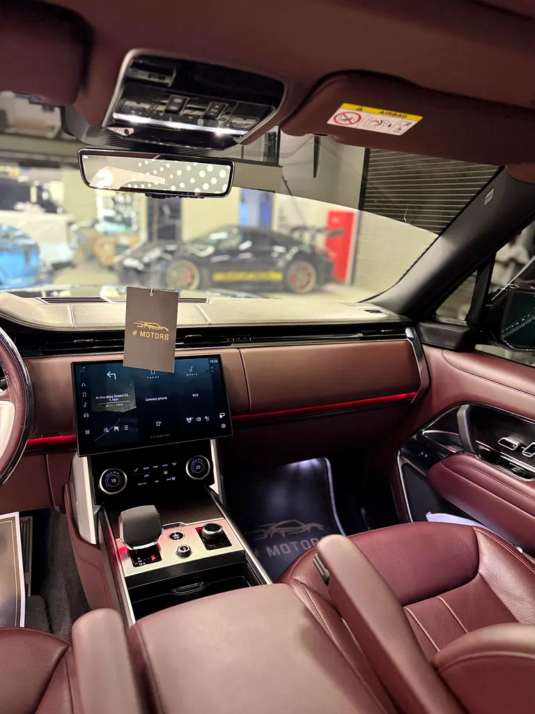 Range Rover Vogue V8 HSE - Image 8