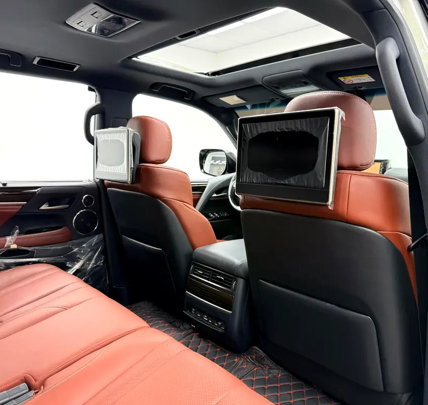 2020 Lexus LX 570 Signature, Agency Warranty+Full Service History, GCC - Image 17