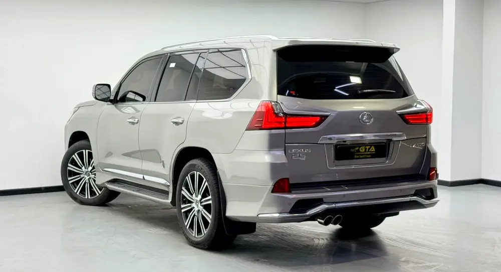 2020 Lexus LX 570 Signature, Agency Warranty+Full Service History, GCC - Image 5