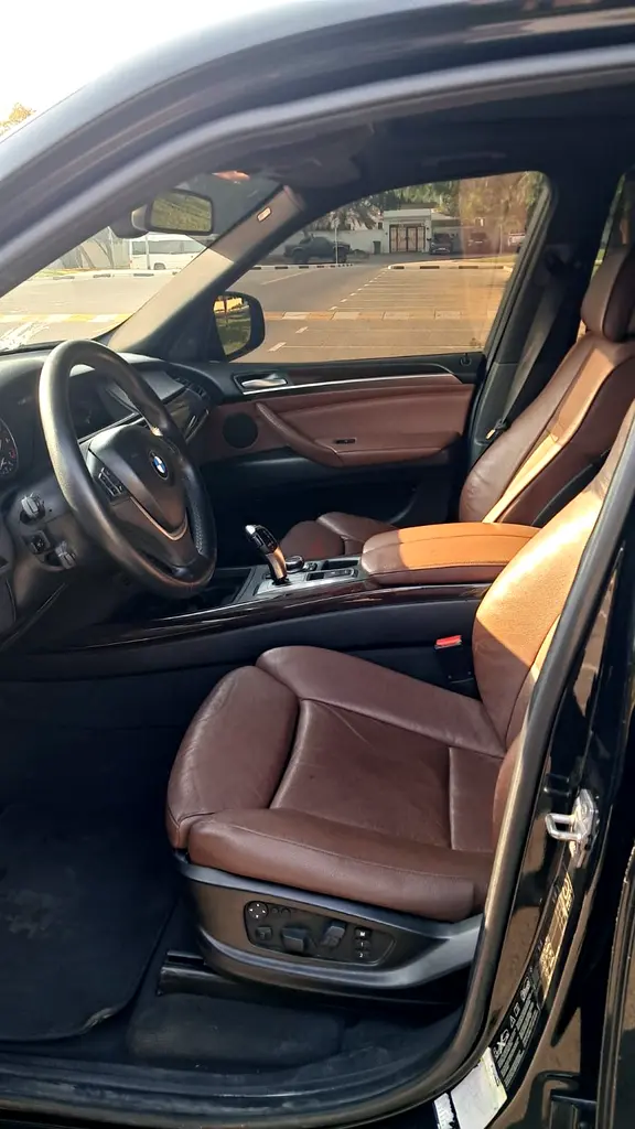 BMW X5 M50i - GCC Specs - Excellent Condition - Image 7