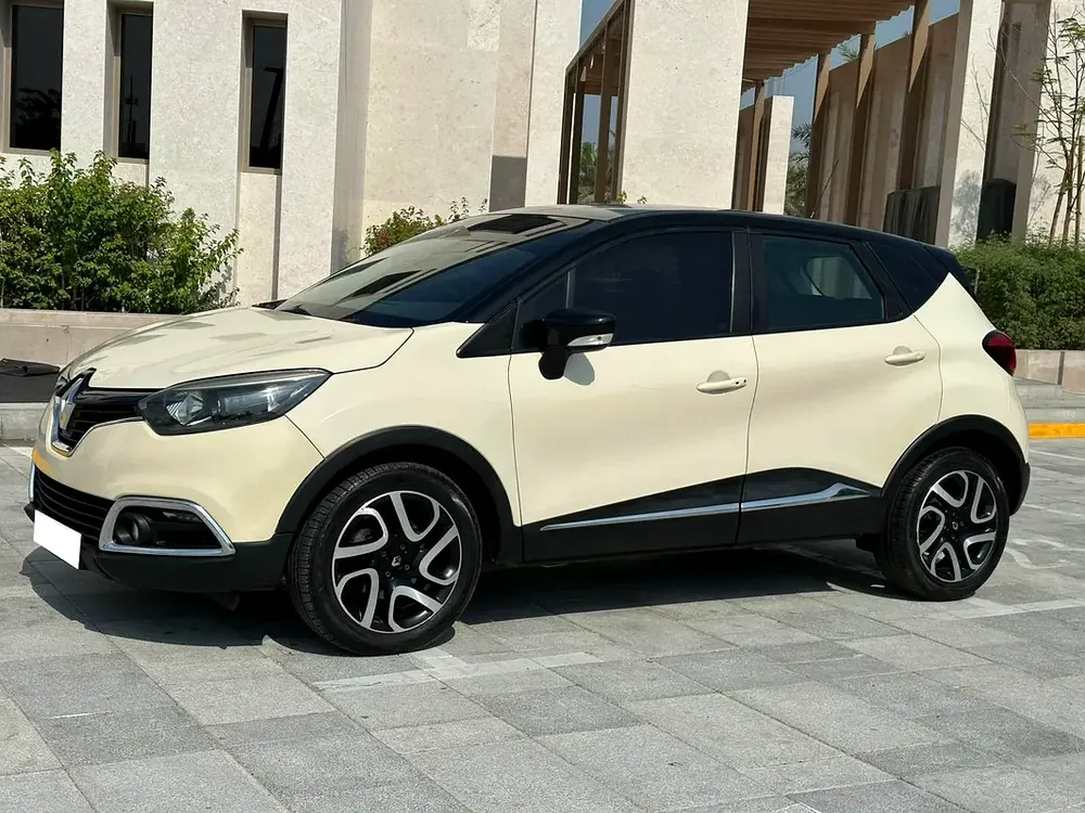 Renault Capture 2016 Where Efficiency Meets Elegance – Low Fuel Consumption for Car is for Sale - Image 4