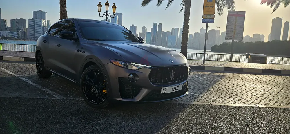 Maserati 2023 Black Edition | Carbon Interior | Like New - Image 5