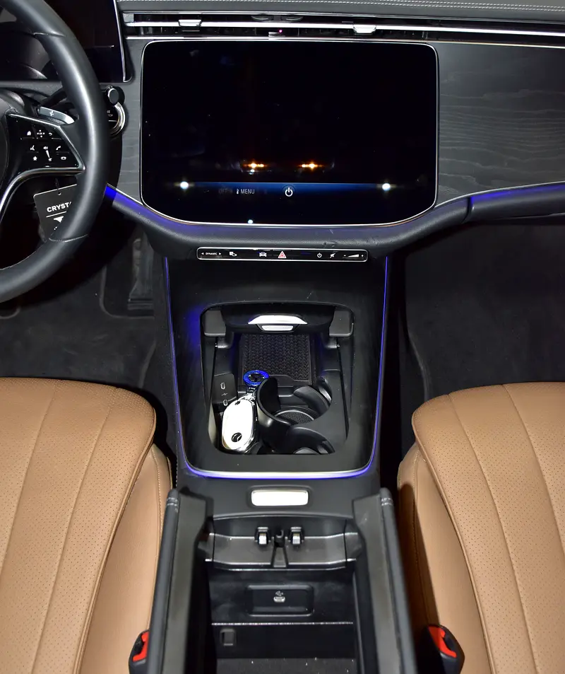 AED 2,935 EMi for 5Yrs | Mercedes Benz E200 ( 2025 Model ) in White Color Korean Specs - Image 15