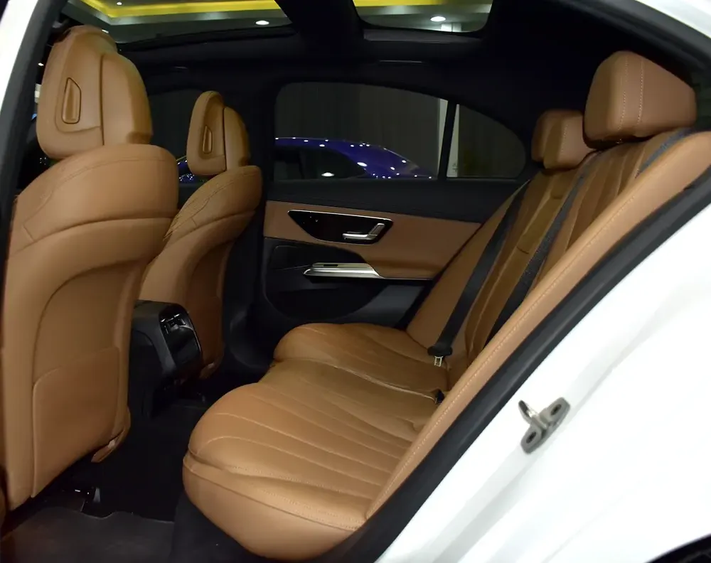 AED 2,935 EMi for 5Yrs | Mercedes Benz E200 ( 2025 Model ) in White Color Korean Specs - Image 16