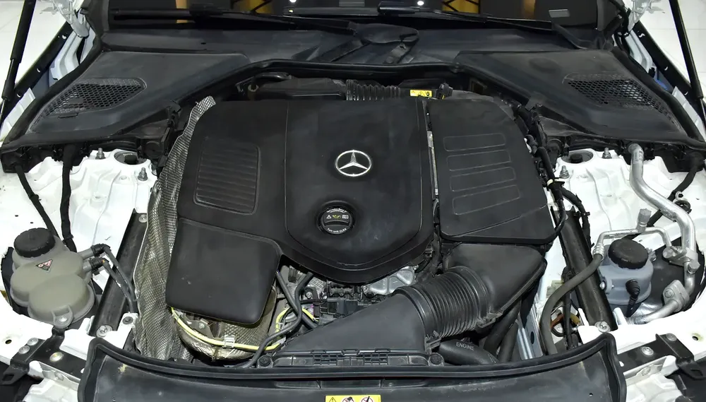 AED 2,935 EMi for 5Yrs | Mercedes Benz E200 ( 2025 Model ) in White Color Korean Specs - Image 17
