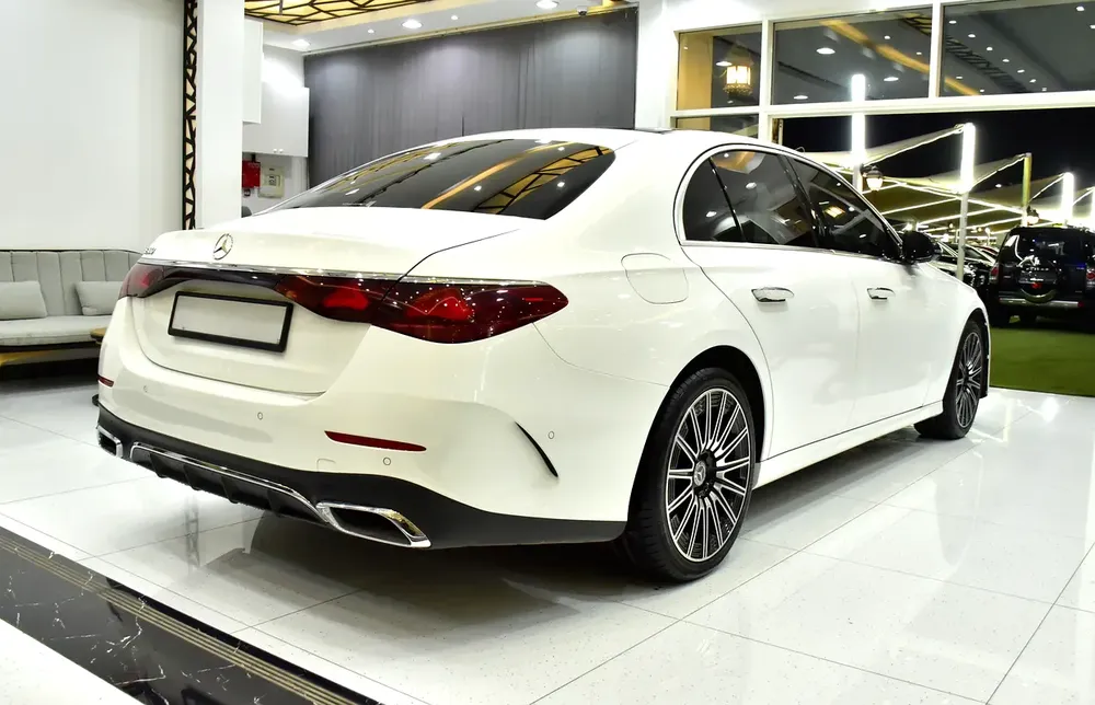 AED 2,935 EMi for 5Yrs | Mercedes Benz E200 ( 2025 Model ) in White Color Korean Specs - Image 6