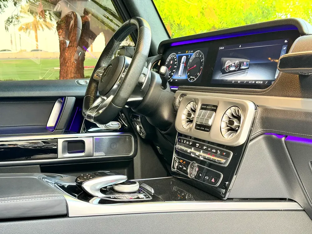 Mercedes Benz G63 AMG FULL OPTIONS DOBLE NIGHT PACKAGE UNDER WARRANTY - Image 11