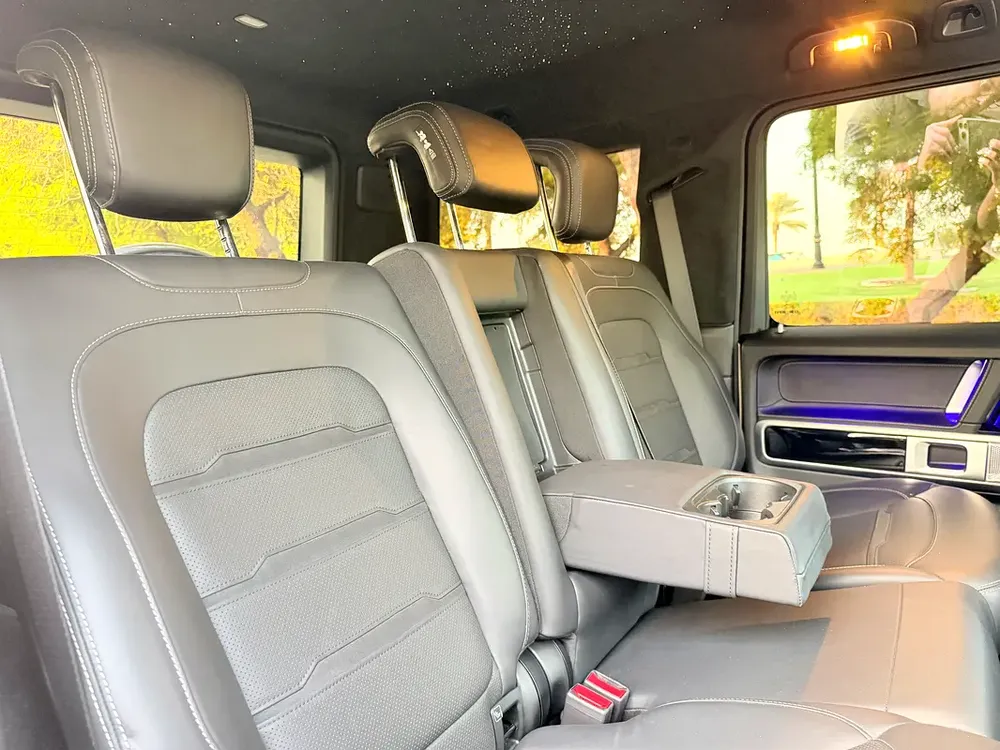 Mercedes Benz G63 AMG FULL OPTIONS DOBLE NIGHT PACKAGE UNDER WARRANTY - Image 12