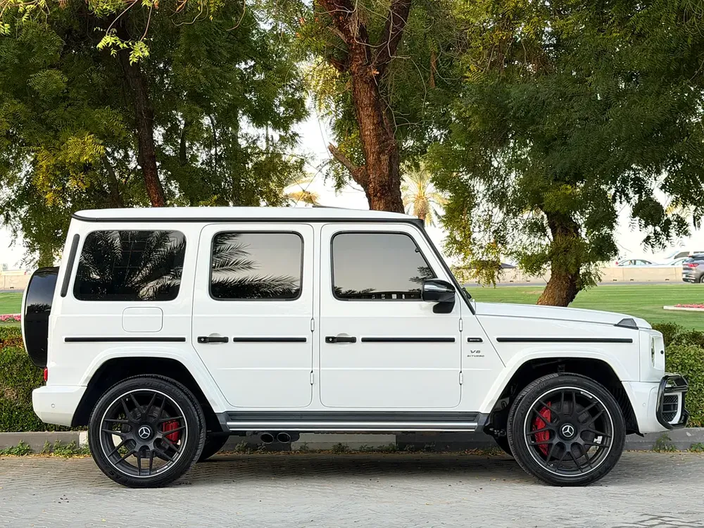 Mercedes Benz G63 AMG FULL OPTIONS DOBLE NIGHT PACKAGE UNDER WARRANTY - Image 4