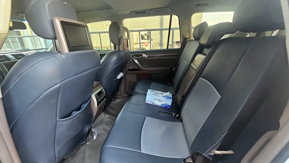 Lexus GX 460 Prestige 2014 | GCC Specs | Excellent Condition - Image 7