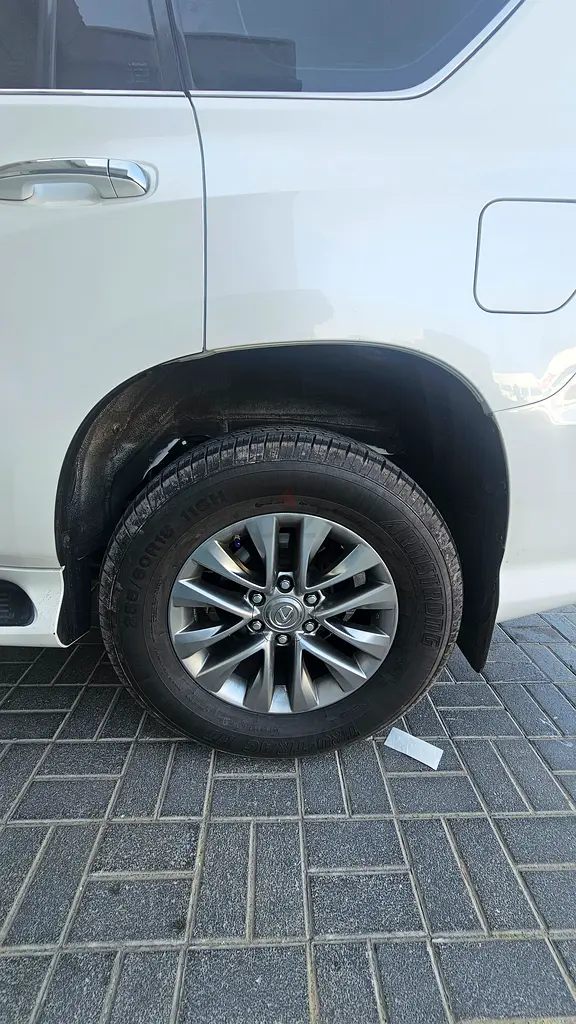 Lexus GX 460 Prestige 2014 | GCC Specs | Excellent Condition - Image 9