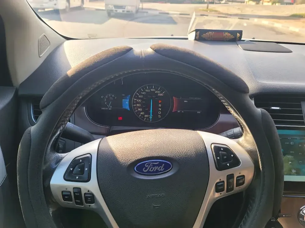 Ford Edge Limited 2013 | GCC Specs | Pristine Condition - Image 11