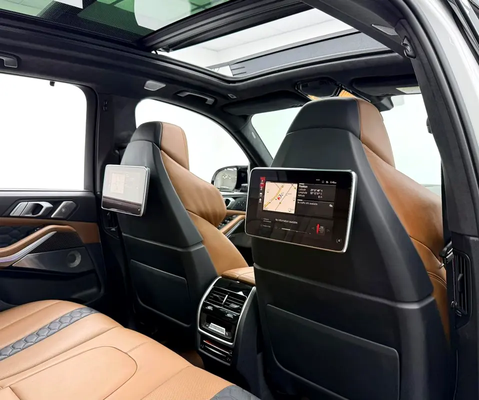 2020 BMW X5M Competition, Warranty, Full BMW Service History, Carbon Fiber Package, GCC - Image 18