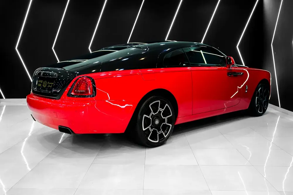 2017 Rolls-Royce Wraith Black Badge, Two-Tone Exterior, Bespoke Audio, Starlight, GCC Specs!! - Image 18